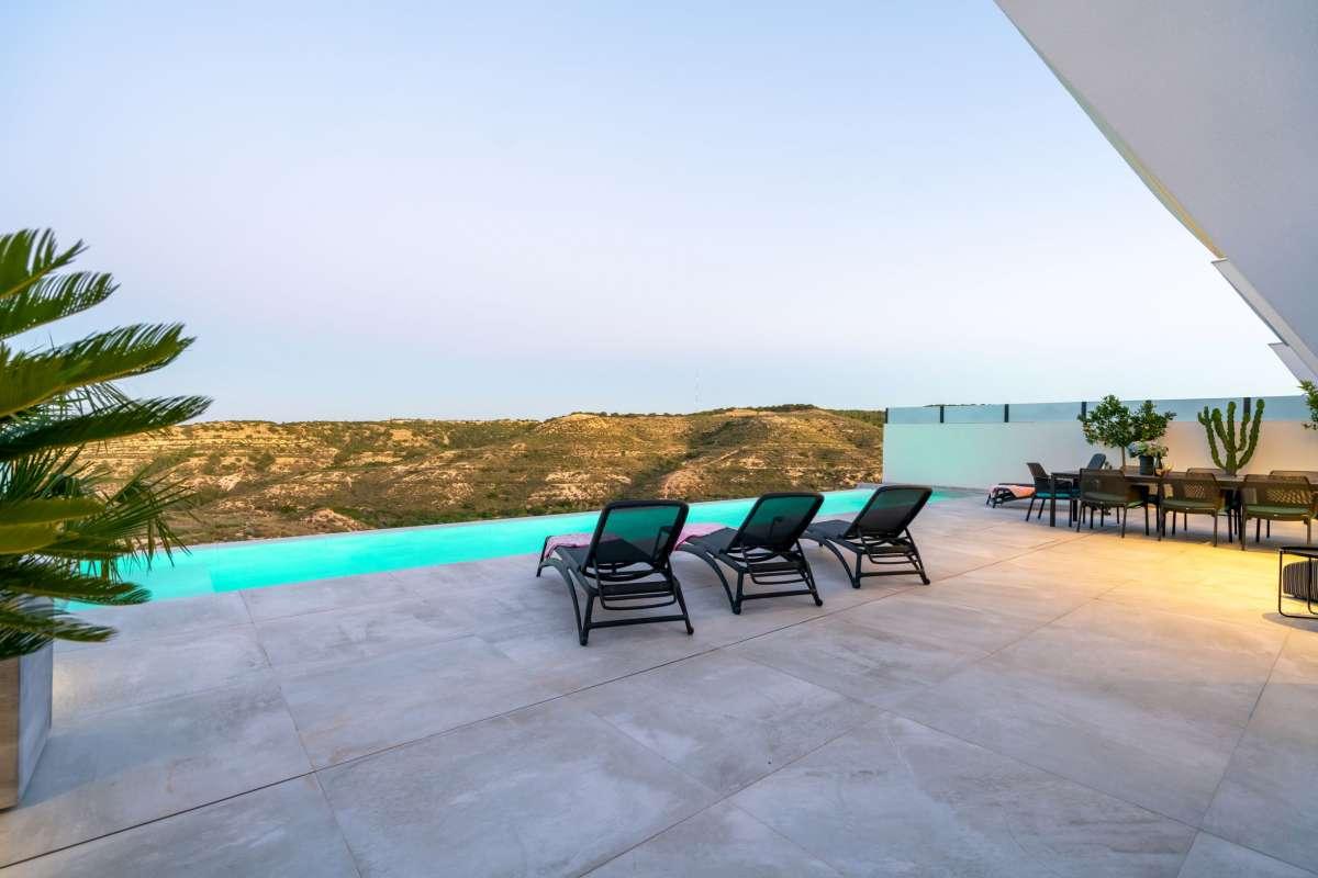 Villa for Sale in Rojales