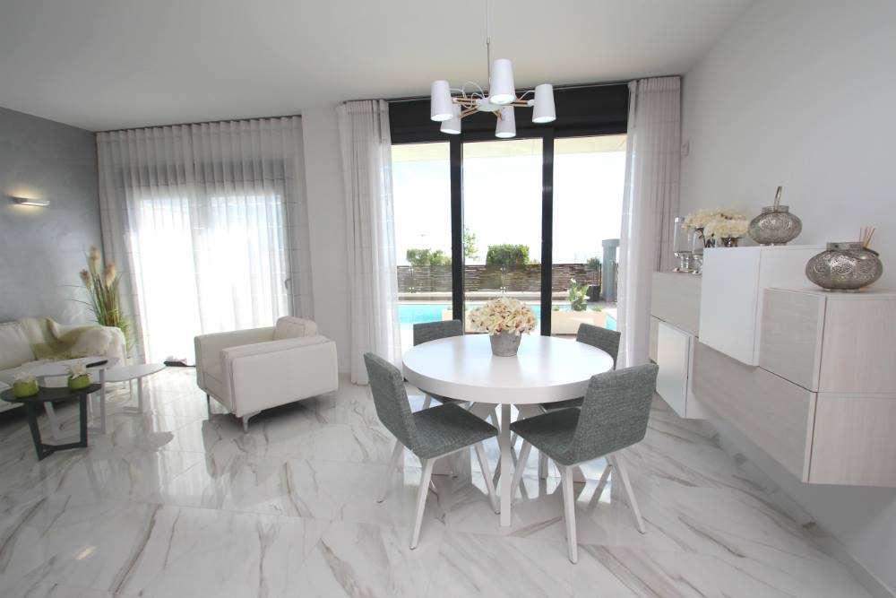 Villa for Sale in San Miguel de Salinas