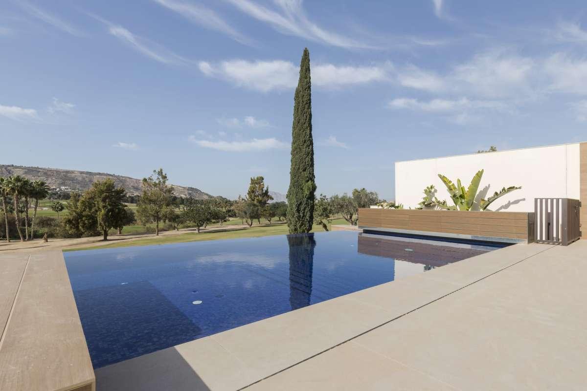 Villa for Sale in Algorfa