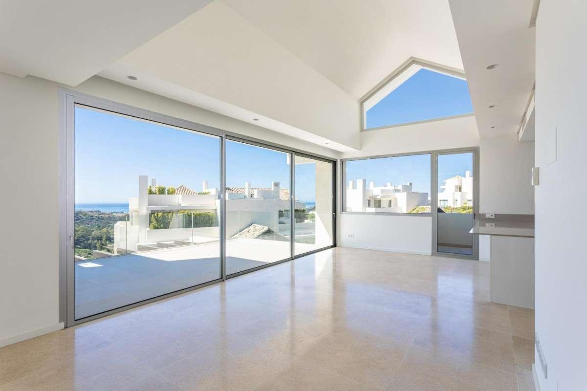 Apartment for Sale in Benahavís