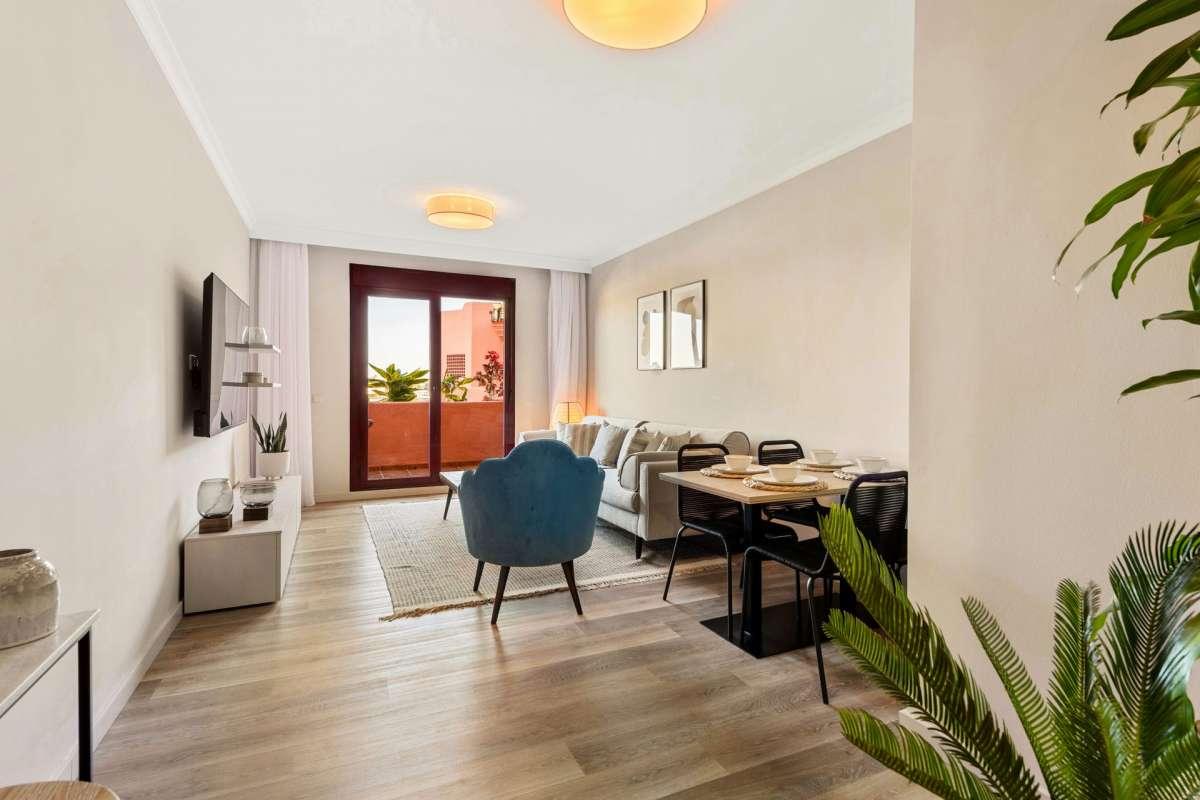 Apartment for Sale in Benahavís