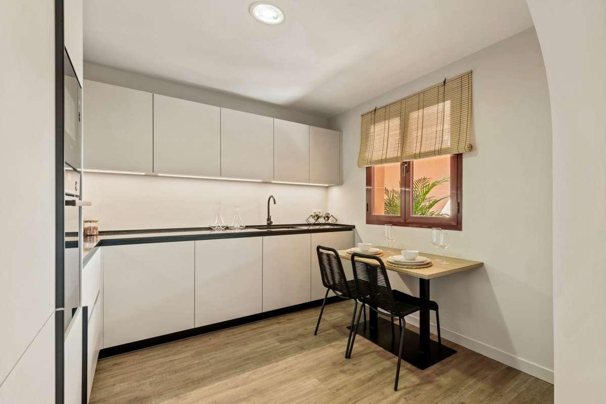 Apartment for Sale in Benahavís