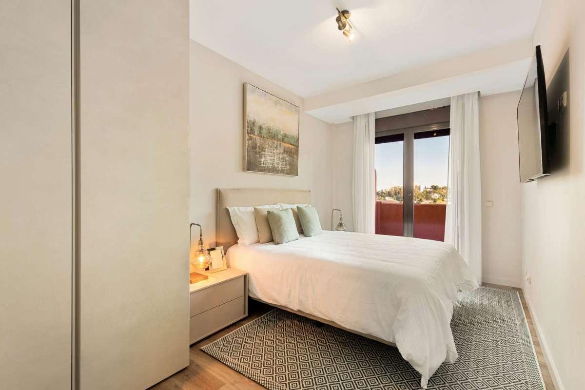 Apartment for Sale in Benahavís