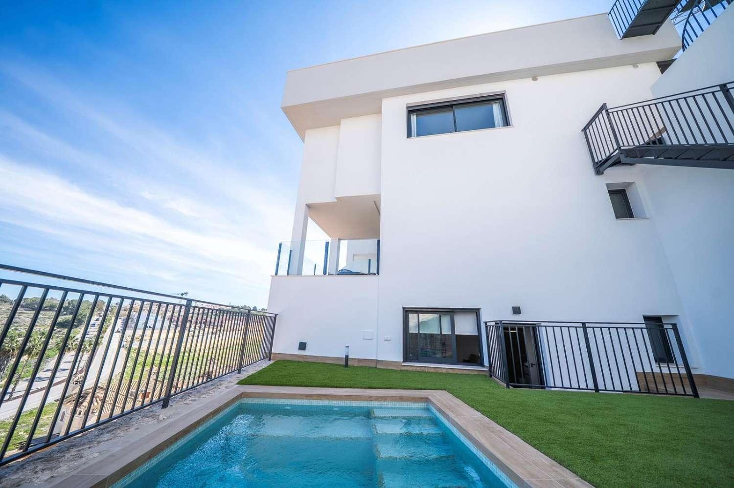Chalet for Sale in Almoradí