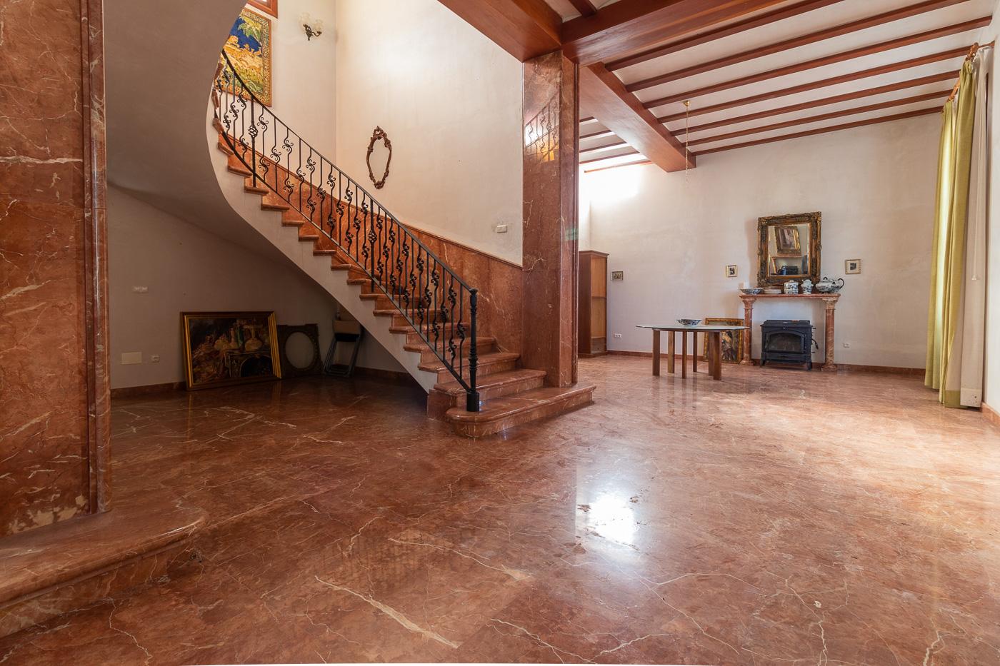 Chalet for Sale in Mula