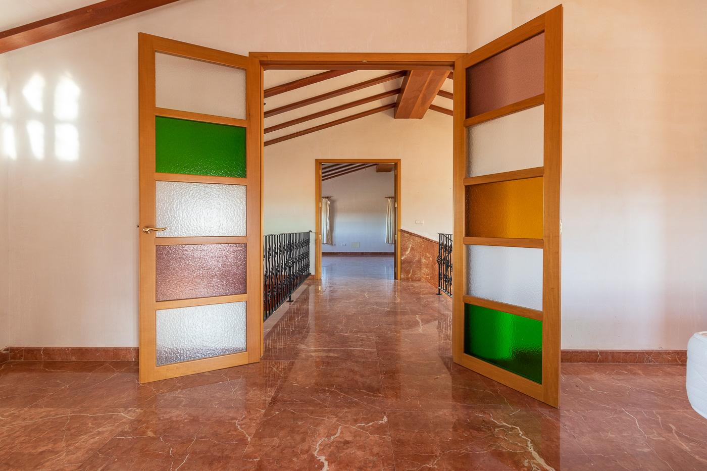 Chalet for Sale in Mula