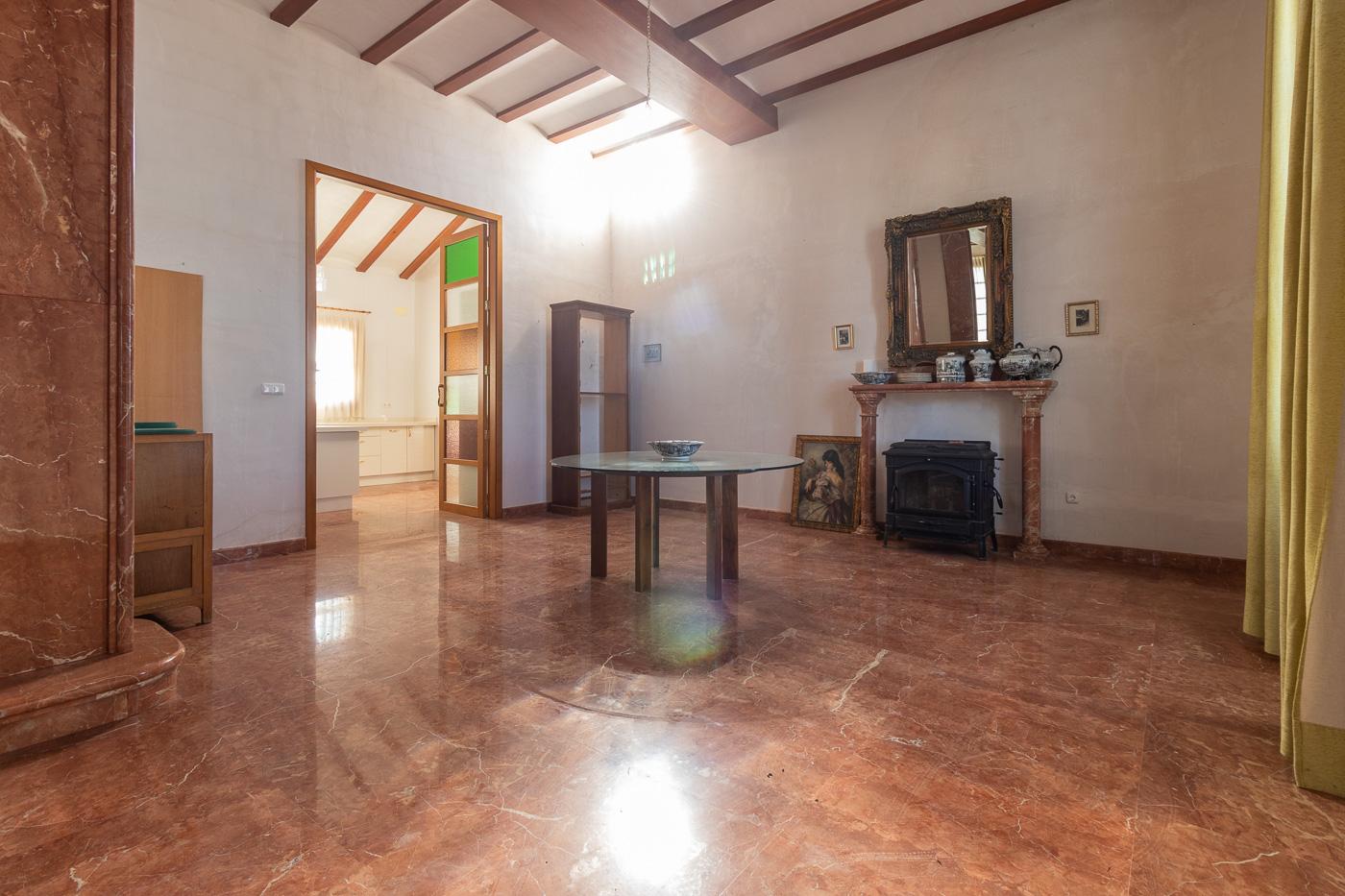 Chalet for Sale in Mula