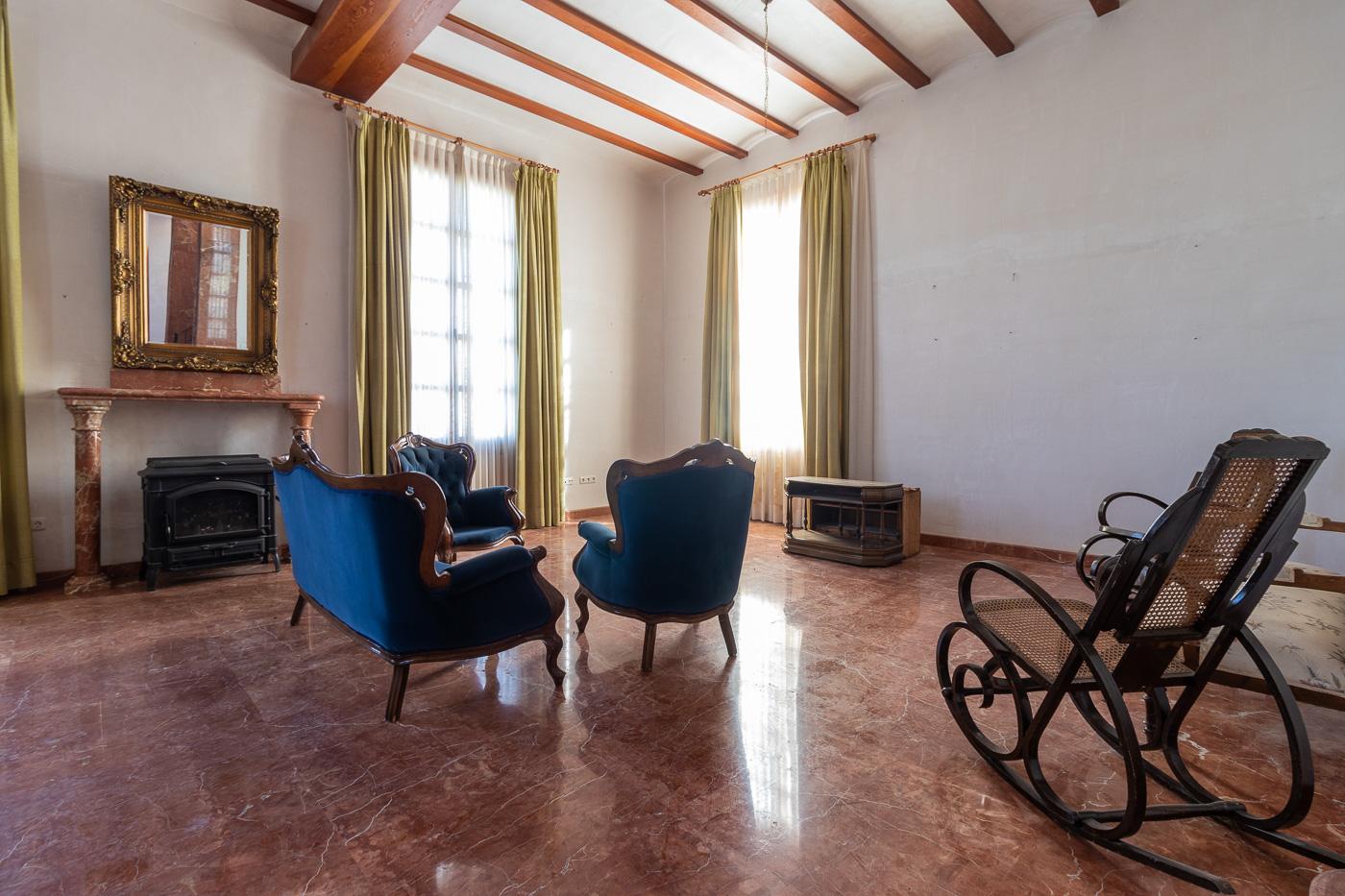 Chalet for Sale in Mula