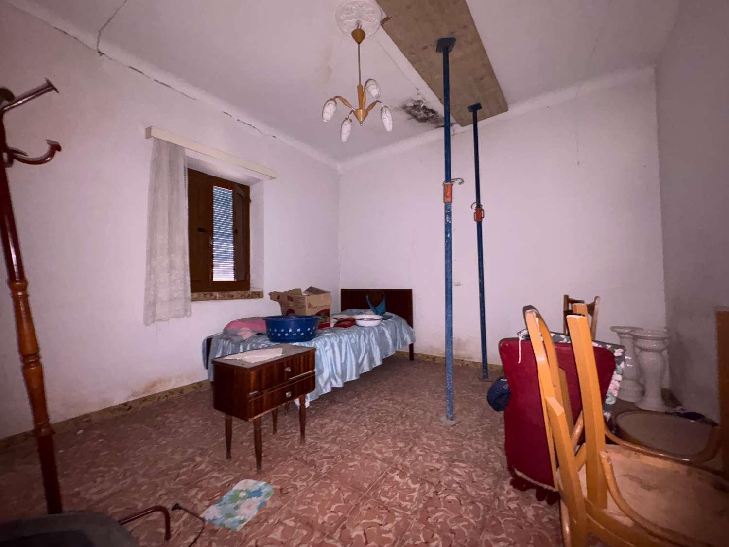 House for Sale in Pliego