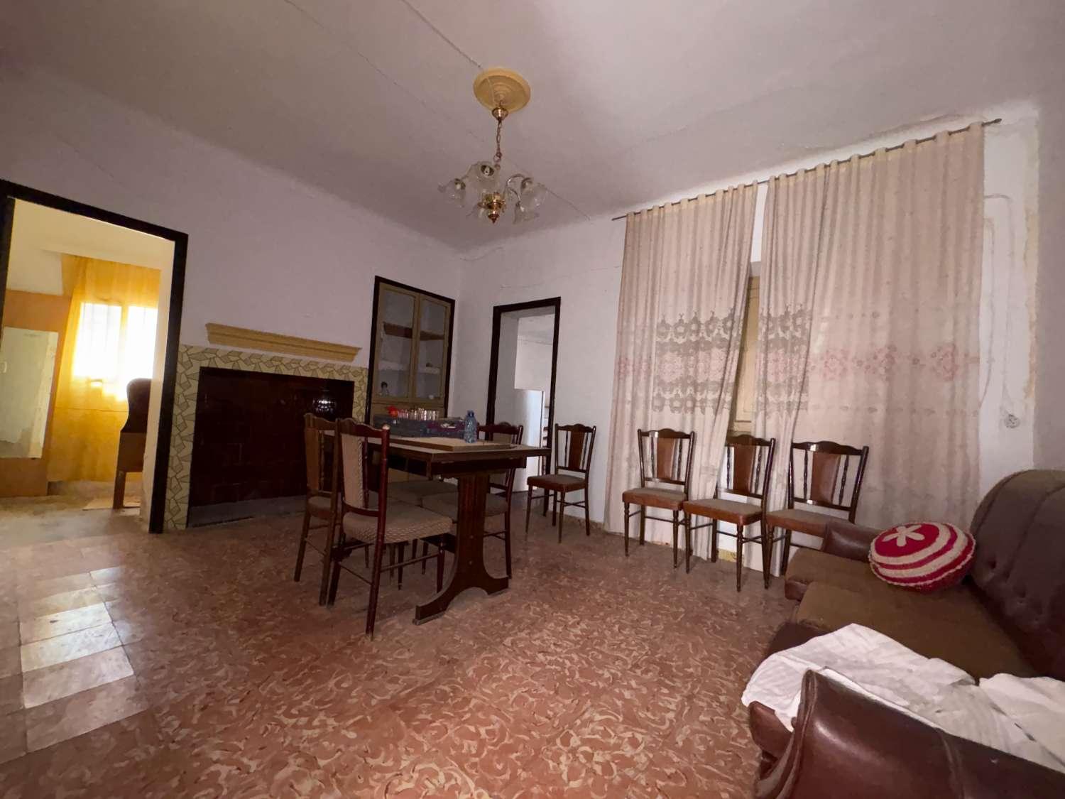 House for Sale in Pliego