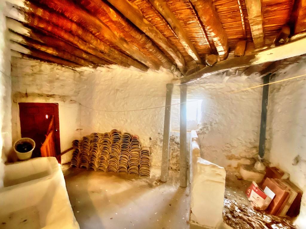 House for Sale in Salares