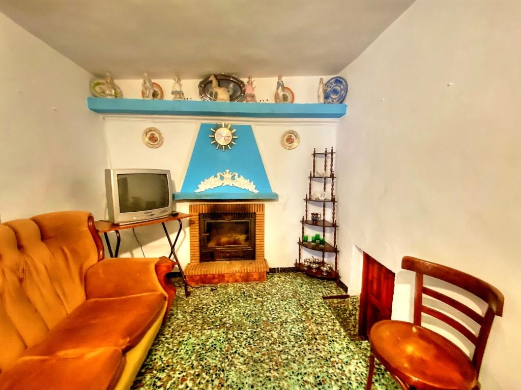 House for Sale in Salares