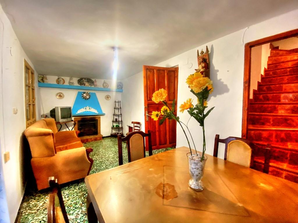 House for Sale in Salares