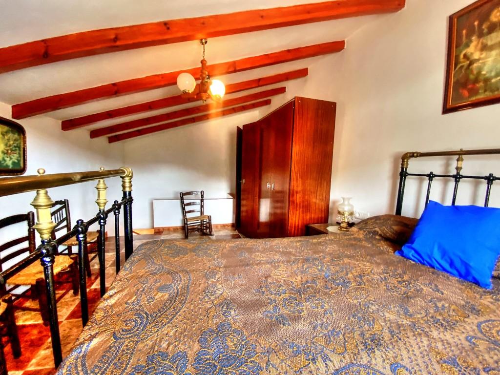 House for Sale in Salares