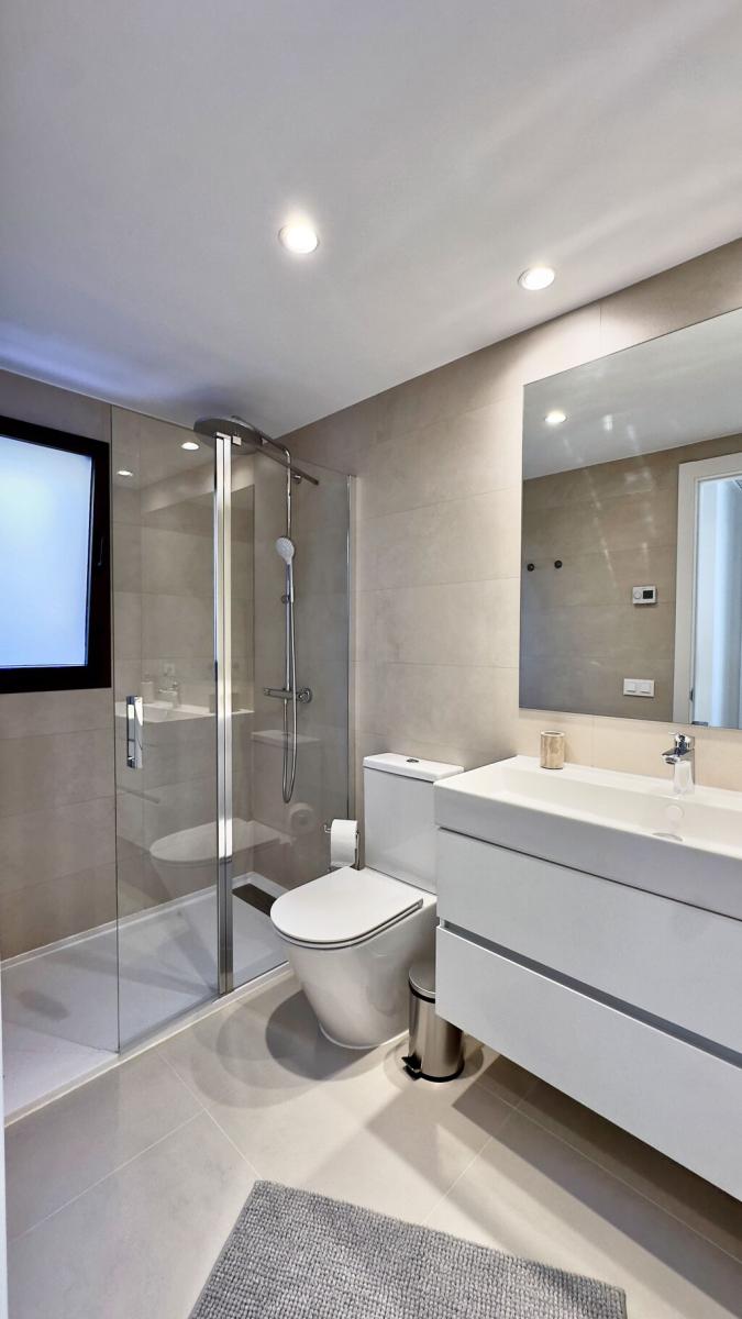 Flat for Sale in Rincón de la Victoria