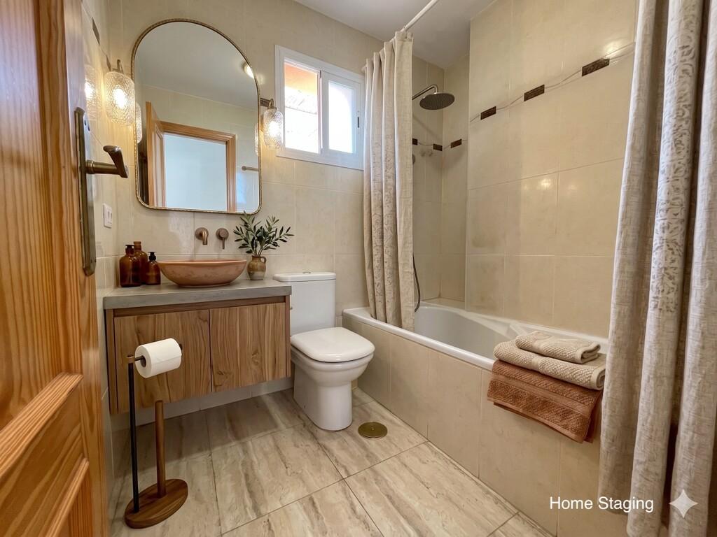 House for Sale in Benajarafe