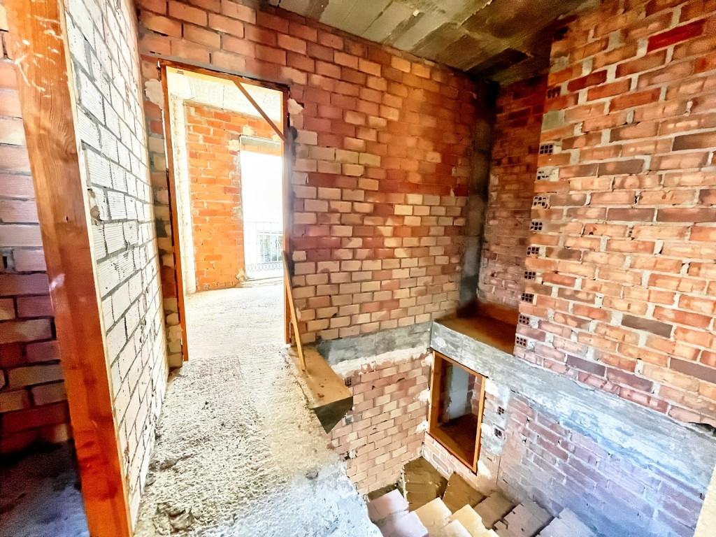 House for Sale in Almáchar