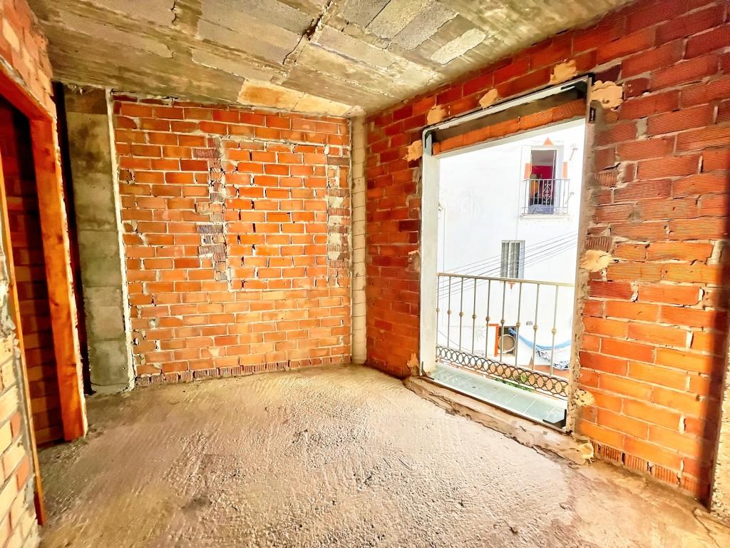 House for Sale in Almáchar