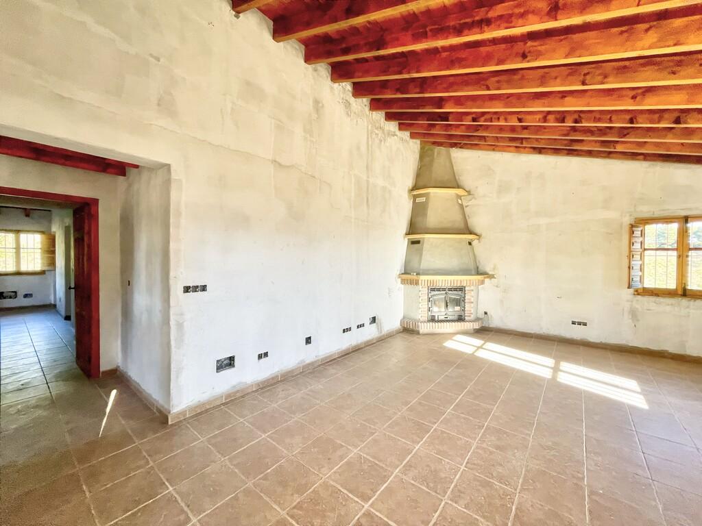 House for Sale in Almáchar