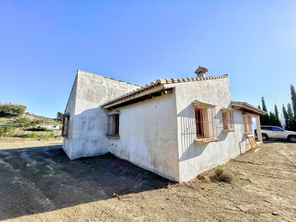 House for Sale in Almáchar