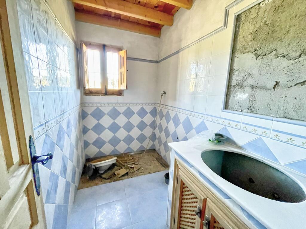 House for Sale in Almáchar