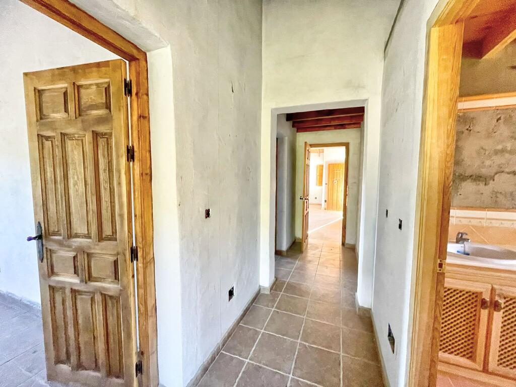 House for Sale in Almáchar