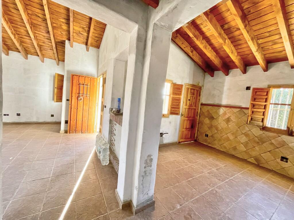 House for Sale in Almáchar