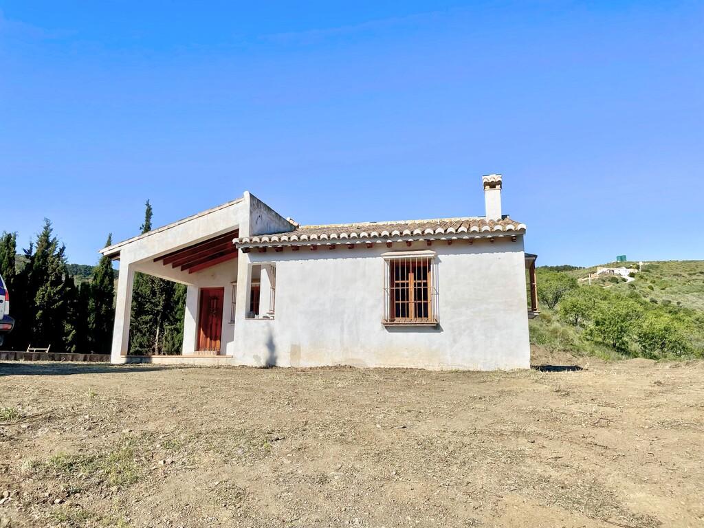 House for Sale in Almáchar