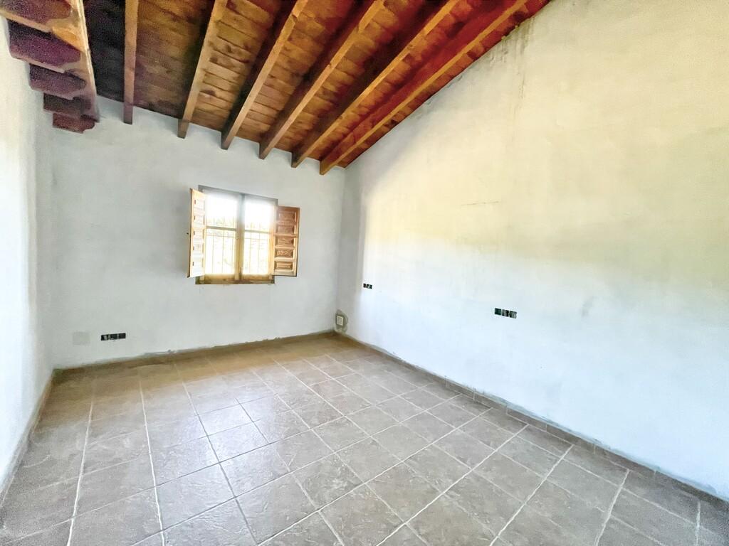House for Sale in Almáchar
