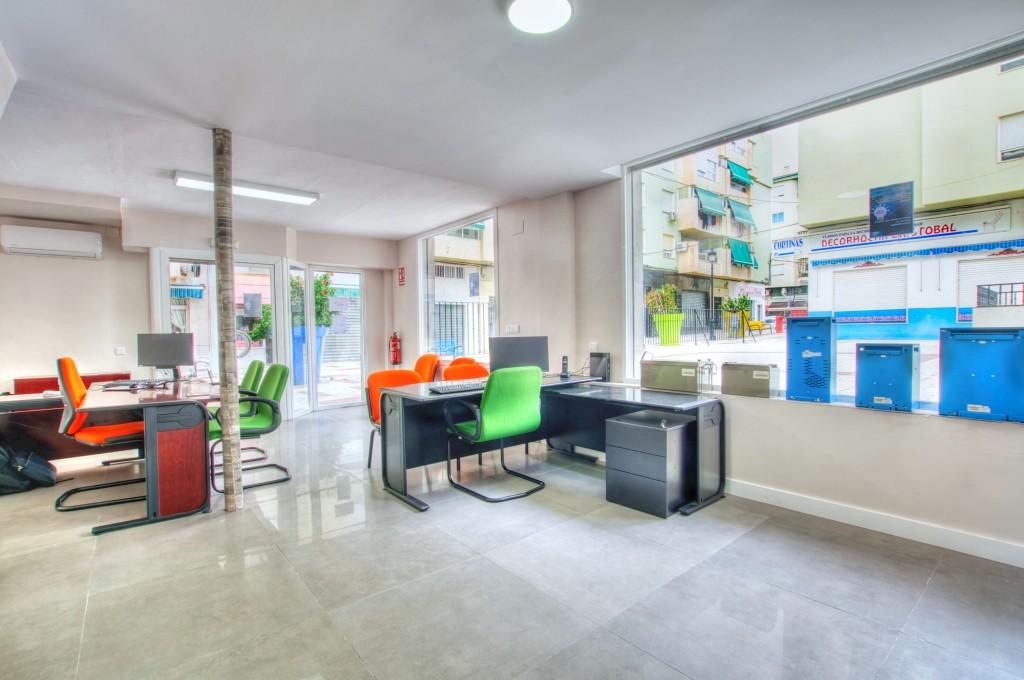 Premise for Sale in Vélez-Málaga