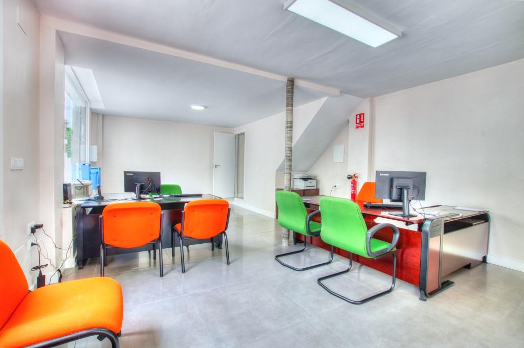Premise for Sale in Vélez-Málaga