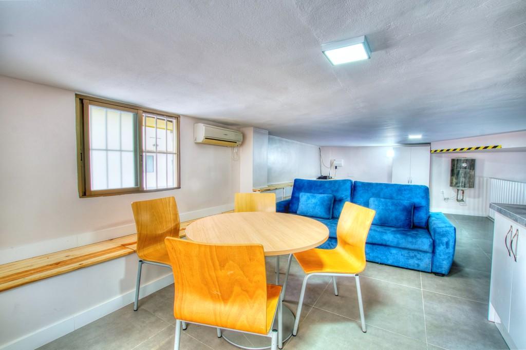 Premise for Sale in Vélez-Málaga