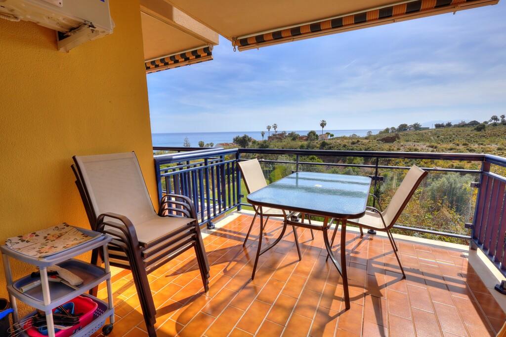 Apartment for Rent in Benajarafe