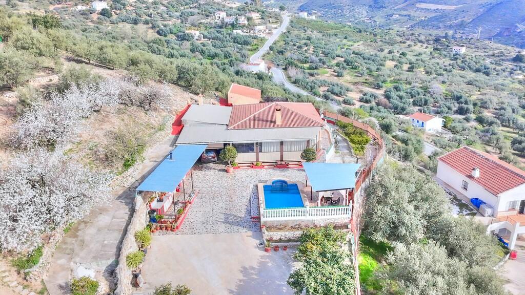 House for Sale in Alcaucín