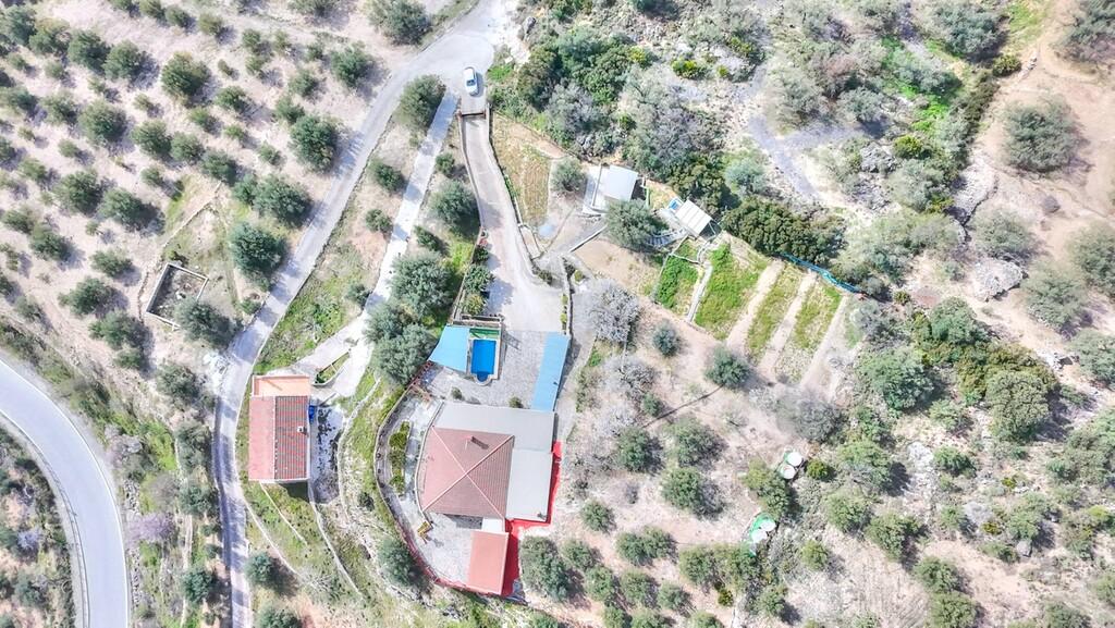 House for Sale in Alcaucín
