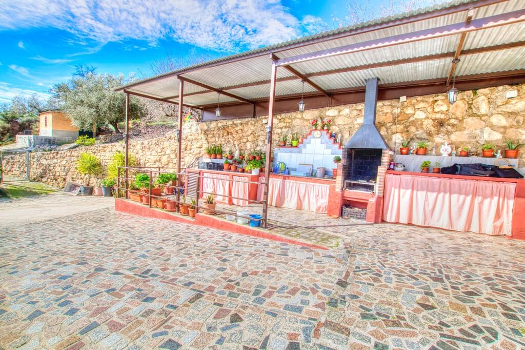 House for Sale in Alcaucín