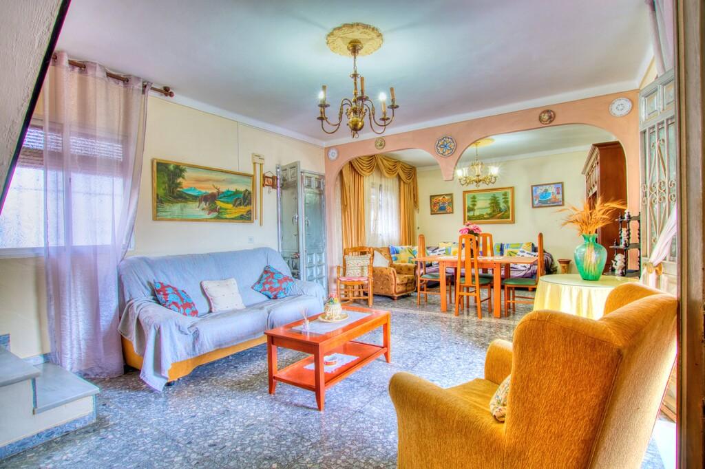 House for Sale in Benamargosa