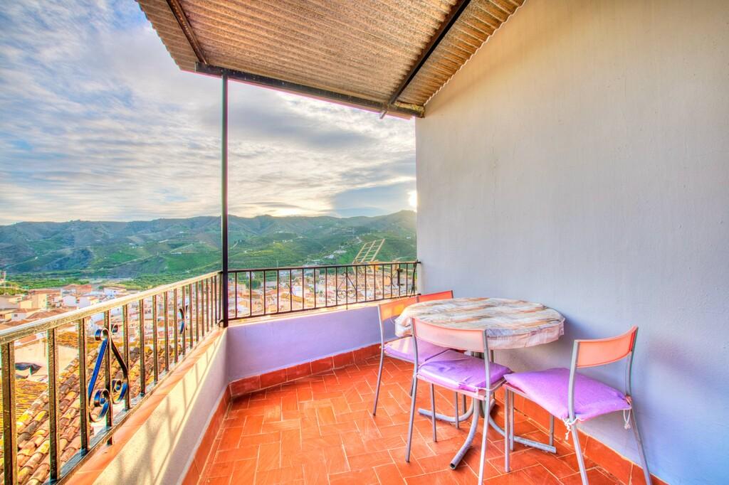 House for Sale in Benamargosa