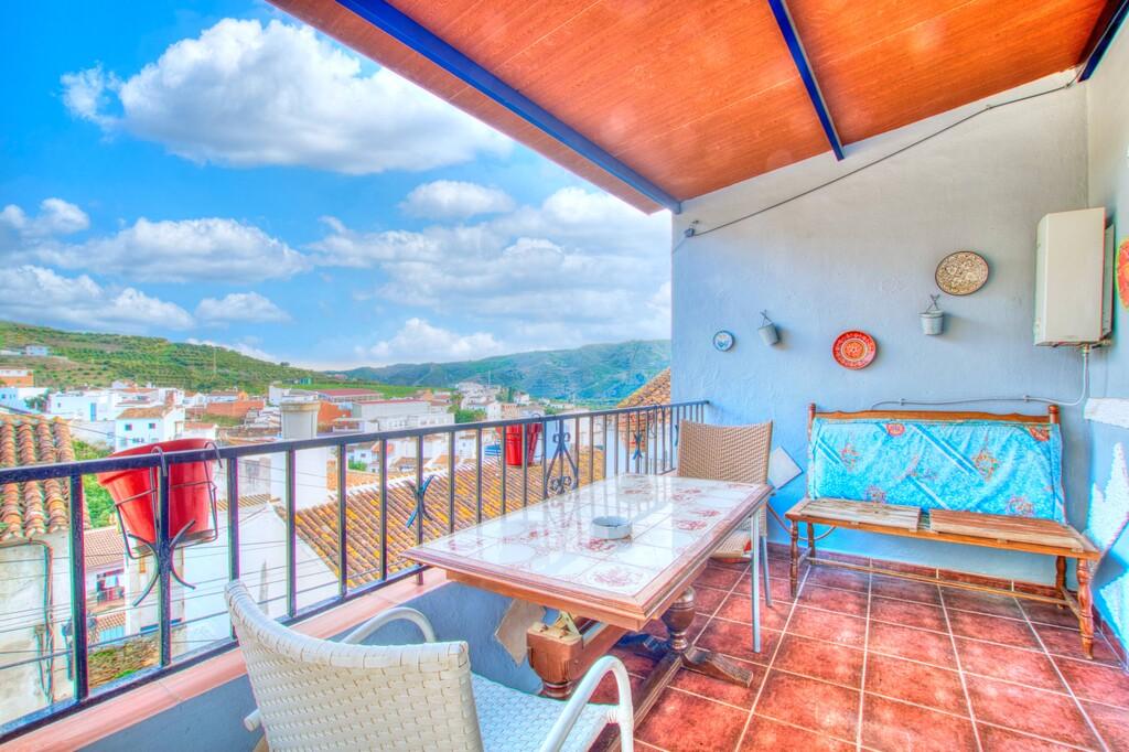 House for Sale in Benamargosa