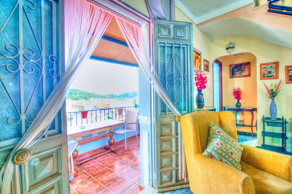 House for Sale in Benamargosa