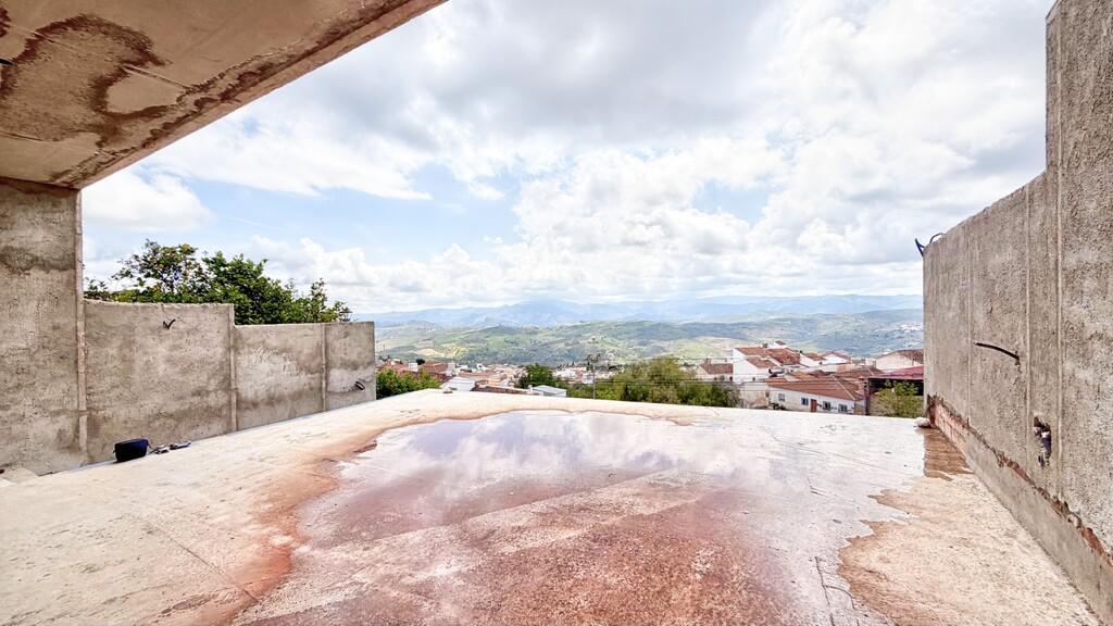 House for Sale in Periana