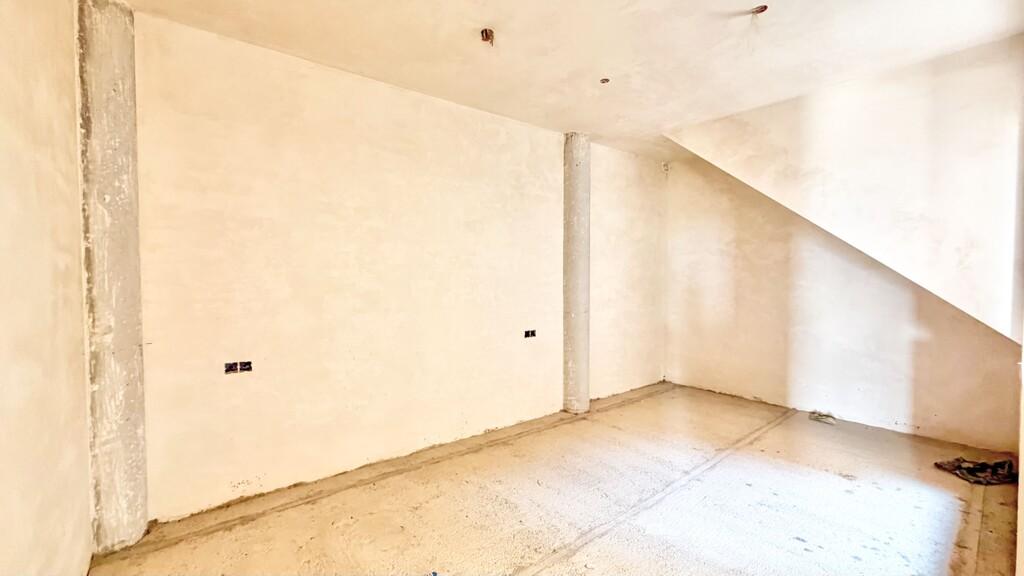 House for Sale in Periana
