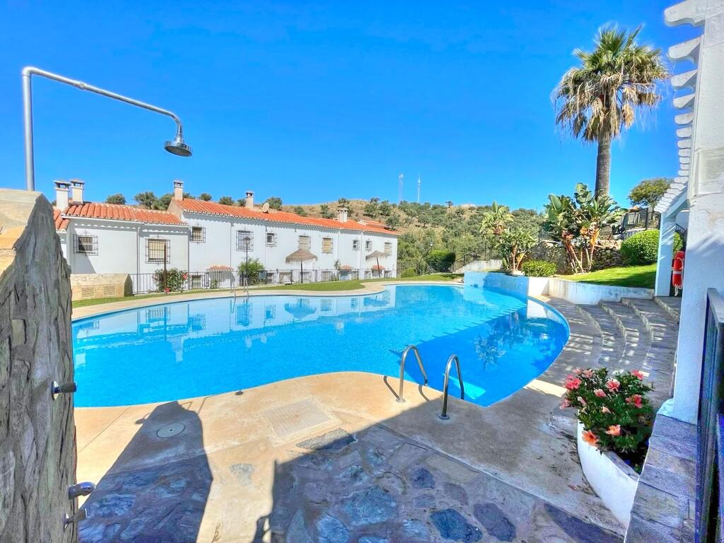 House for Sale in Benajarafe