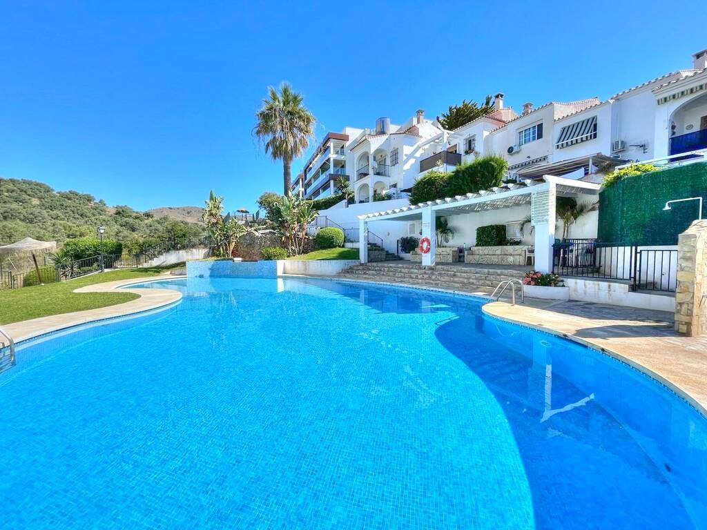 House for Sale in Benajarafe