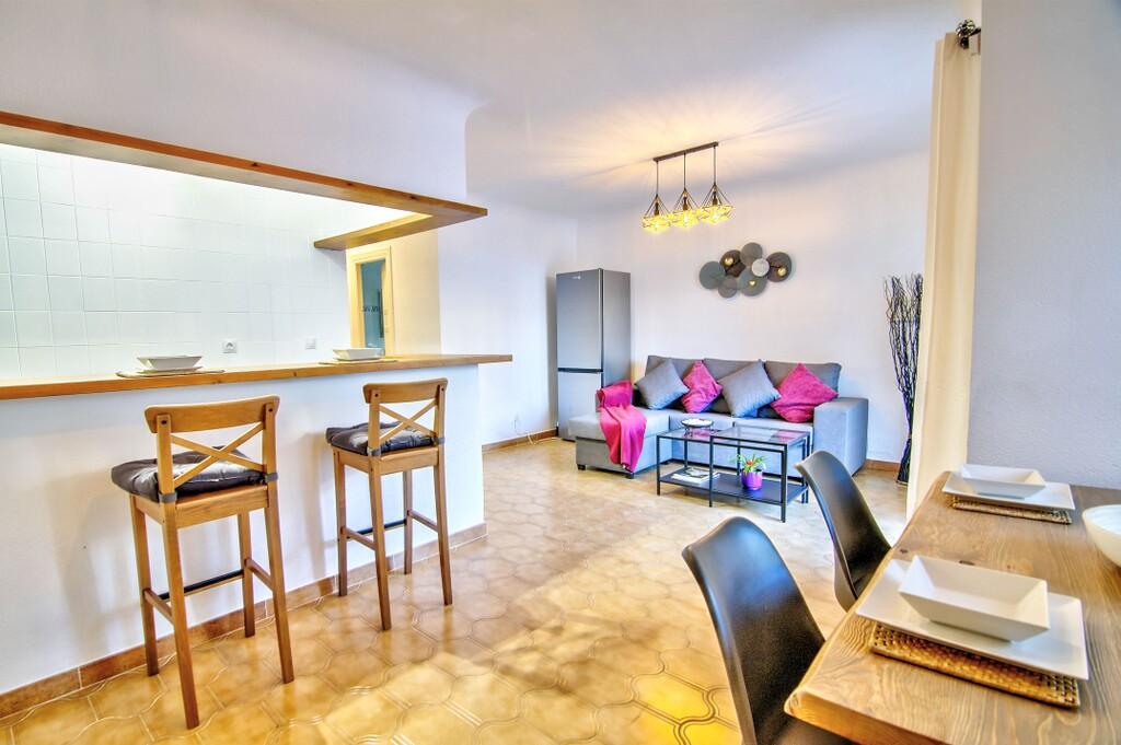 Flat for Sale in Caleta de Vélez