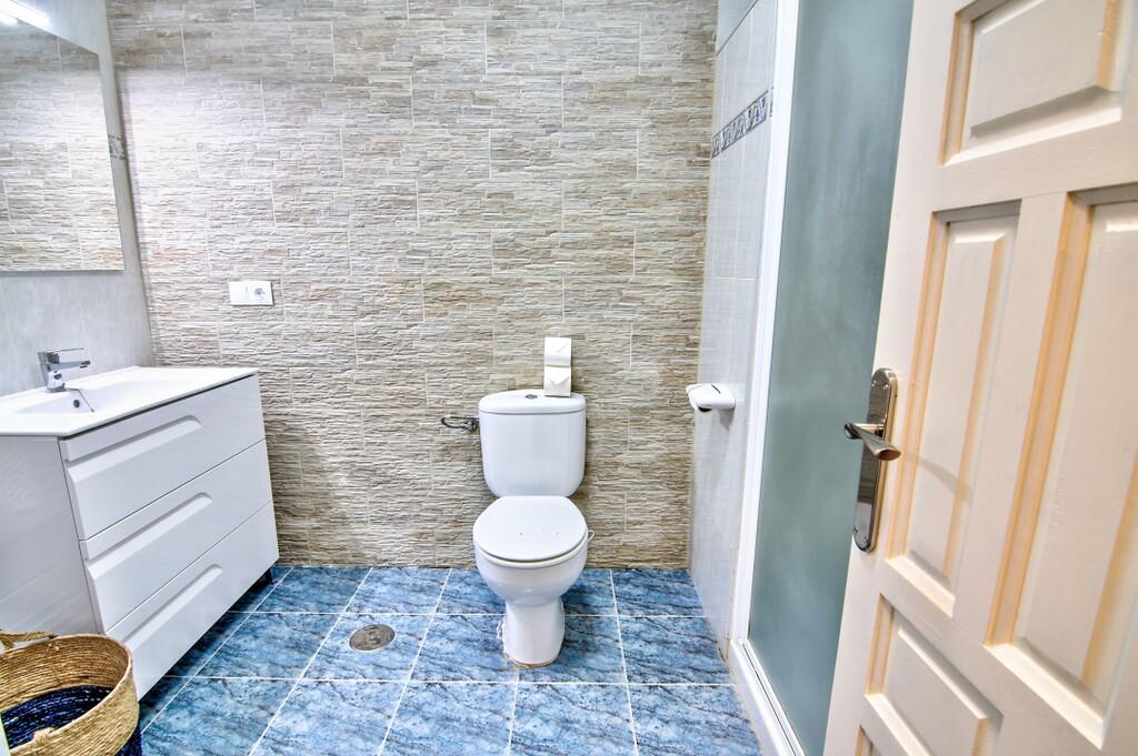 Flat for Sale in Caleta de Vélez