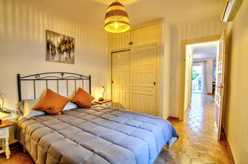 Flat for Sale in Caleta de Vélez