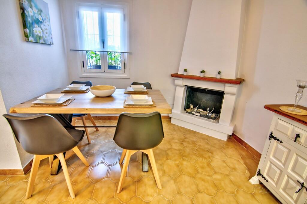 Flat for Sale in Caleta de Vélez