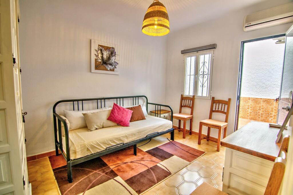 Flat for Sale in Caleta de Vélez