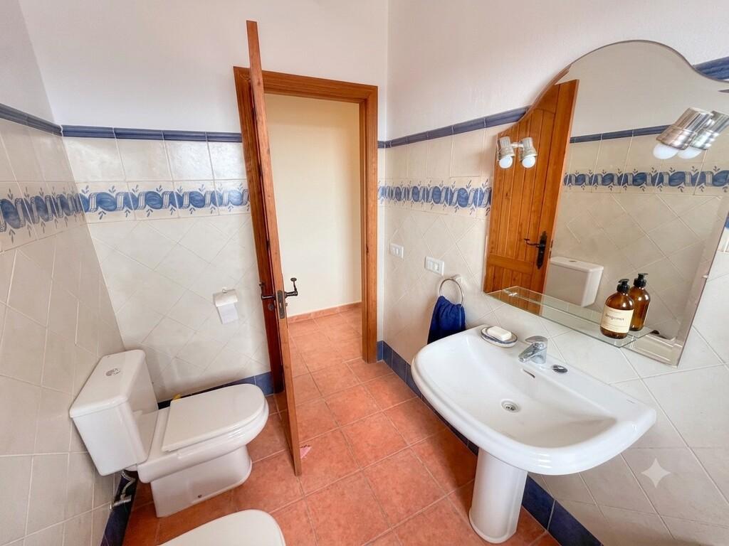 House for Sale in Almáchar